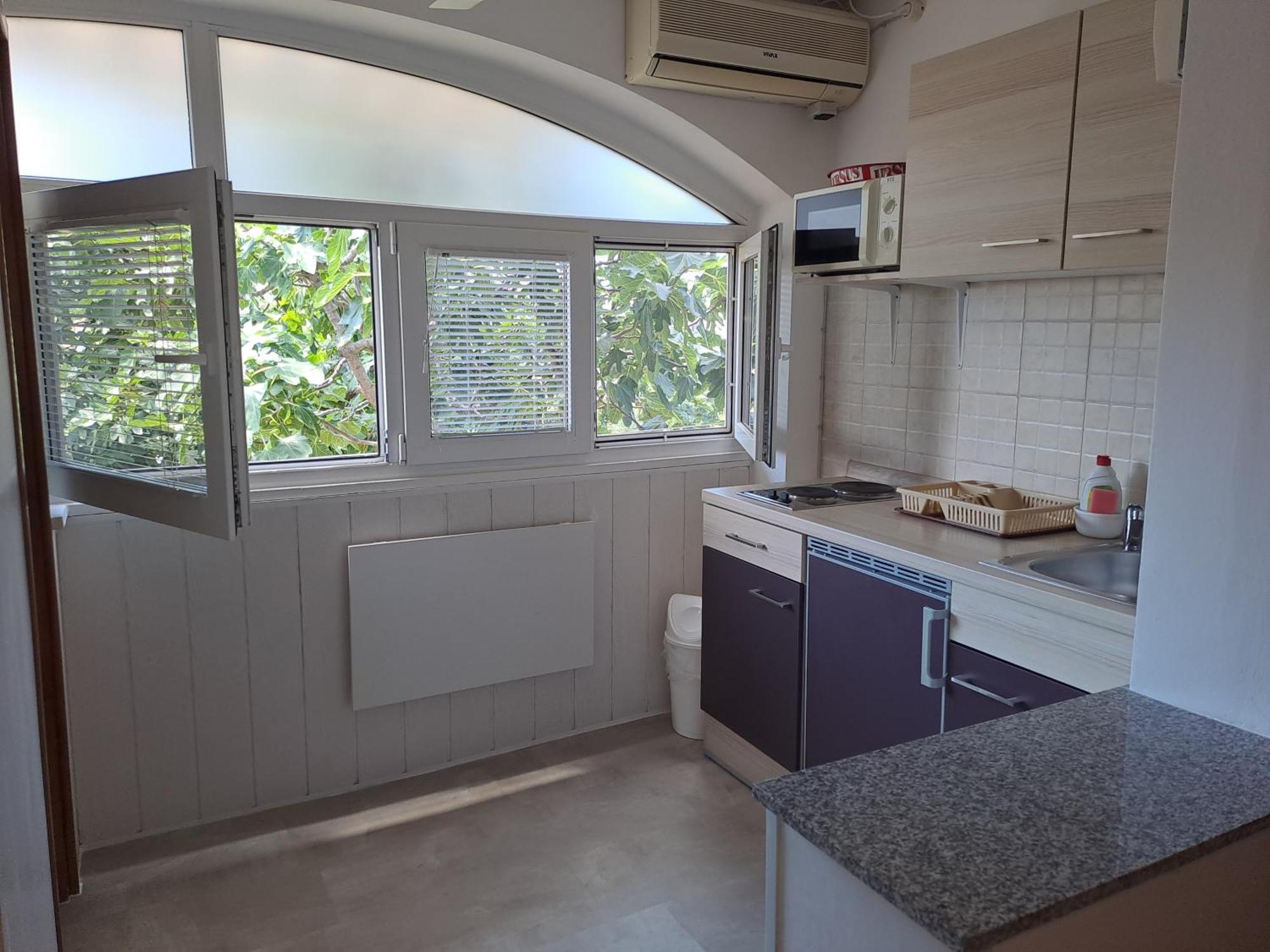 Studio Apartments Maslinik คิร์ก ภายนอก รูปภาพ