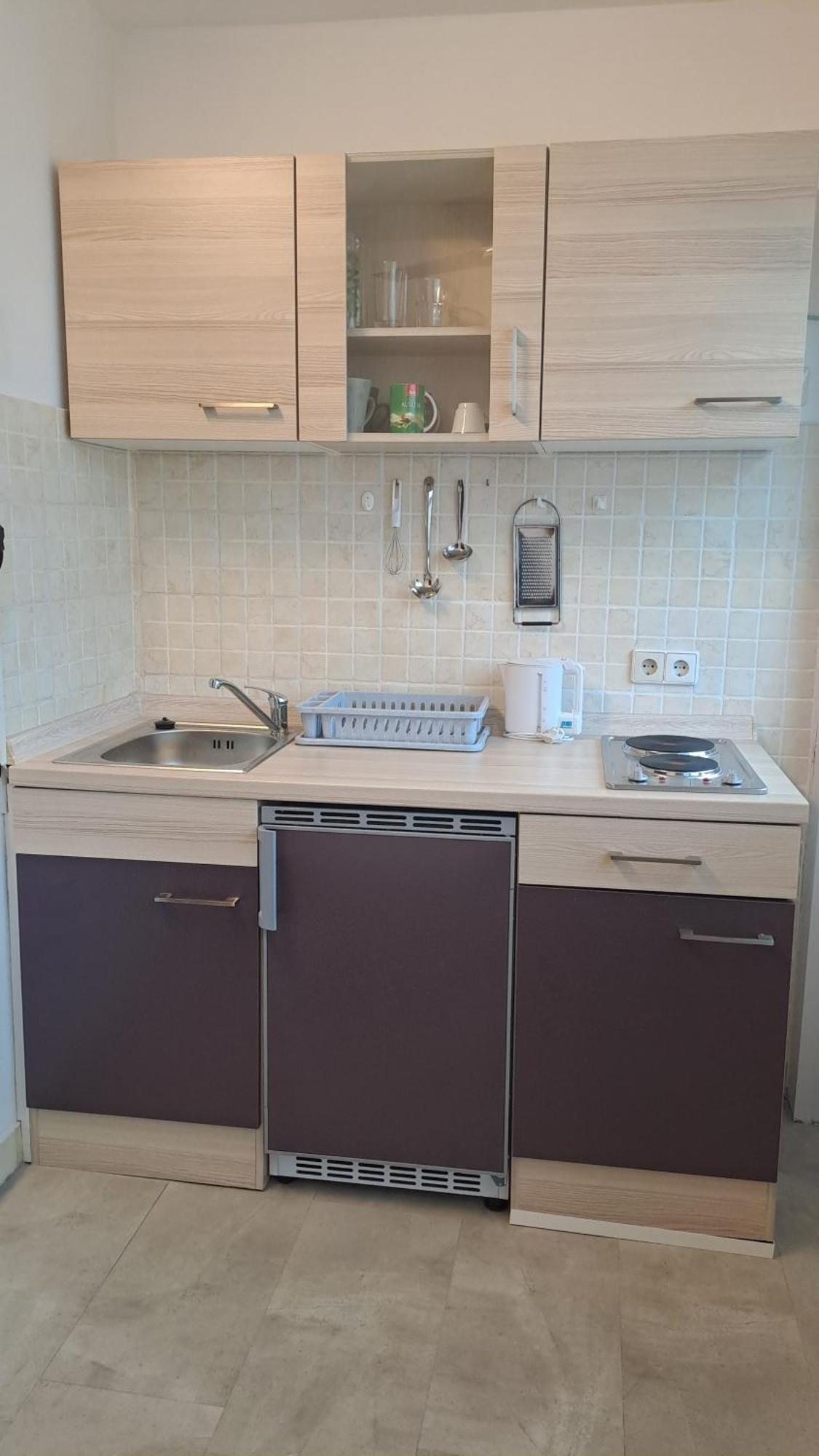 Studio Apartments Maslinik คิร์ก ภายนอก รูปภาพ